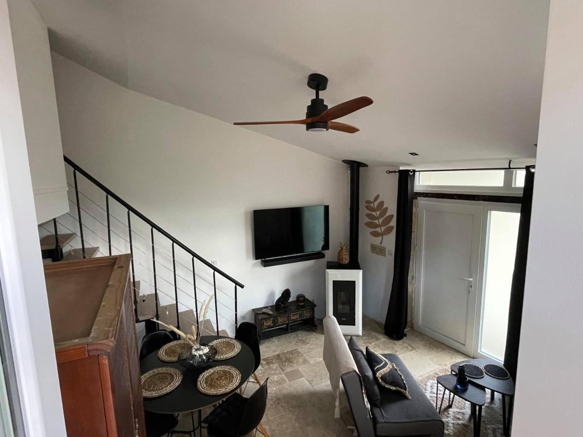 Jolie Annexe Du Mas Dans Le Coeur De La Garrigue Nimoise Villa Nimes Ngoại thất bức ảnh