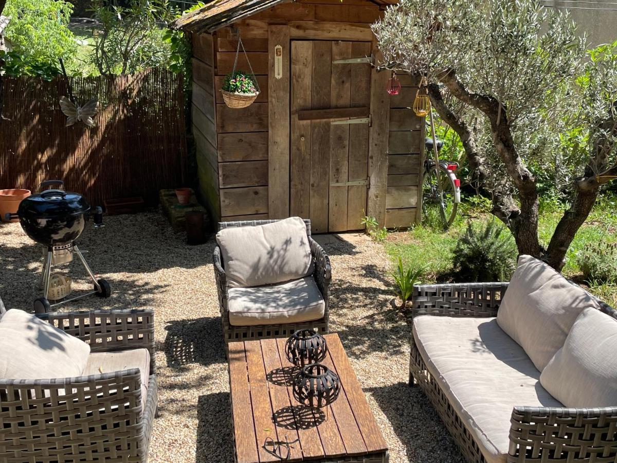 Jolie Annexe Du Mas Dans Le Coeur De La Garrigue Nimoise Villa Nimes Ngoại thất bức ảnh
