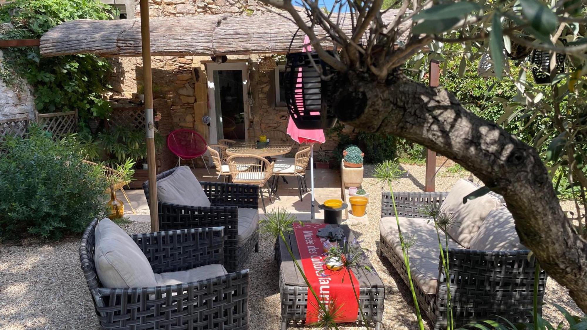 Jolie Annexe Du Mas Dans Le Coeur De La Garrigue Nimoise Villa Nimes Ngoại thất bức ảnh