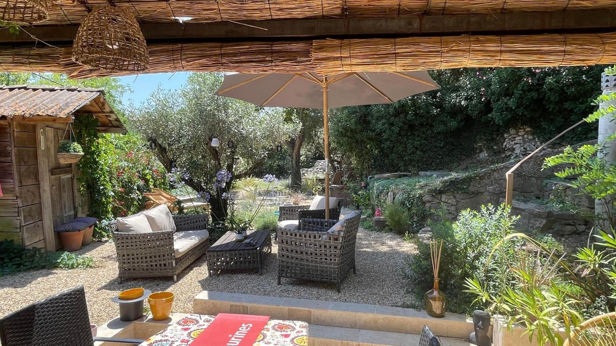 Jolie Annexe Du Mas Dans Le Coeur De La Garrigue Nimoise Villa Nimes Ngoại thất bức ảnh