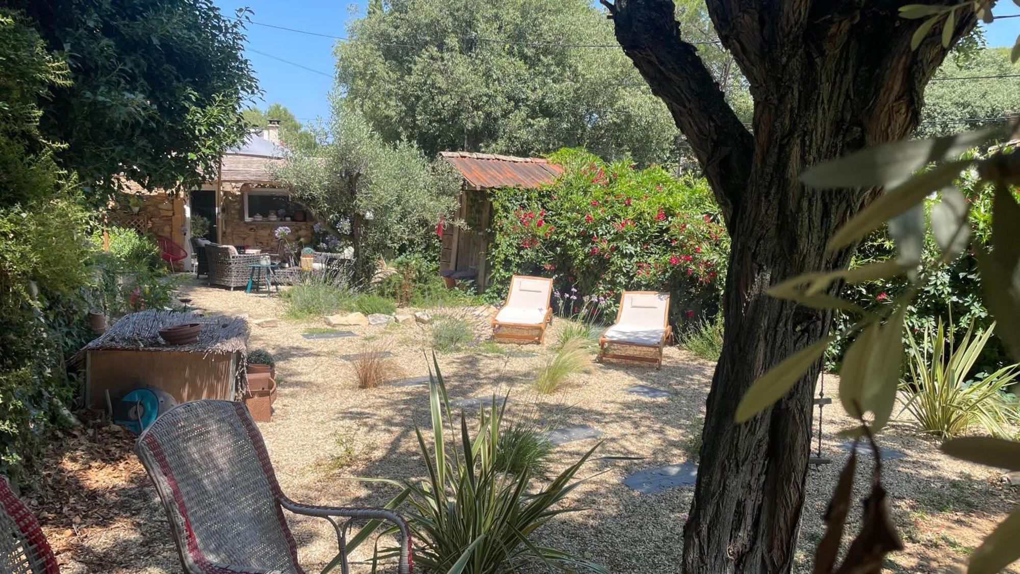 Jolie Annexe Du Mas Dans Le Coeur De La Garrigue Nimoise Villa Nimes Ngoại thất bức ảnh